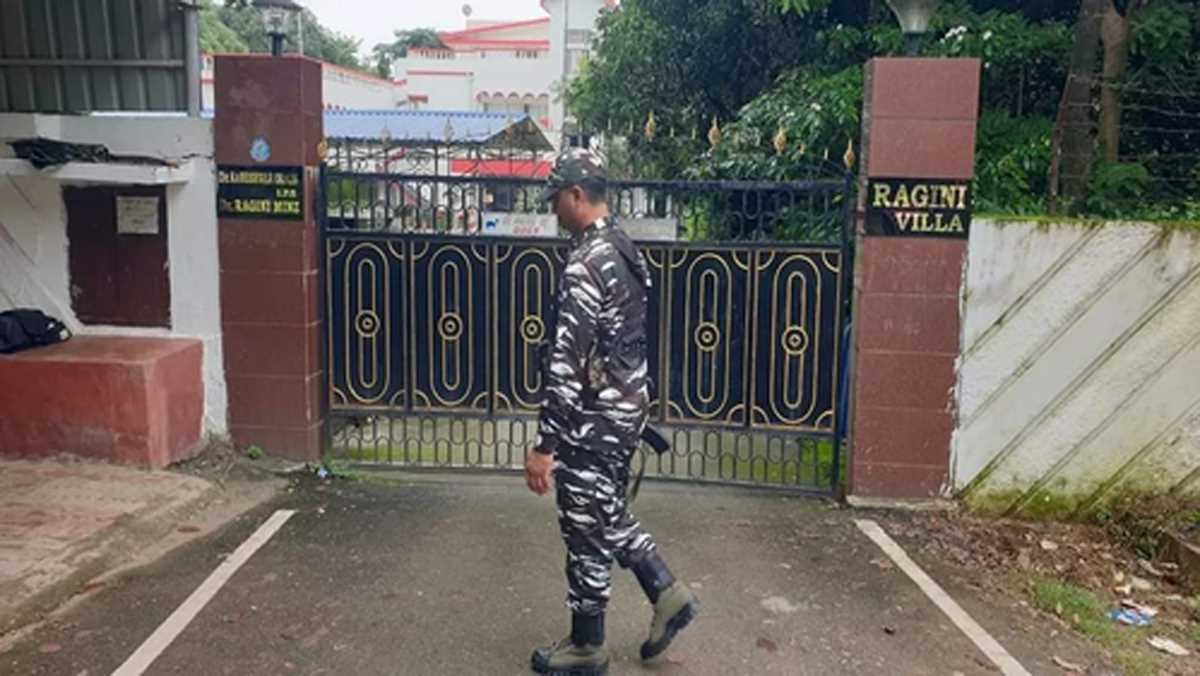 ईडी ने झारखंड के वित्तमंत्री के आवास से 30 लाख नगद जब्त किए, शराब घोटाले में 36 ठिकानों पर छापे